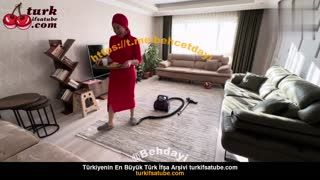 Fatma ile Her Telden ifşa Kırmızılar içerisinde oda süpürdü